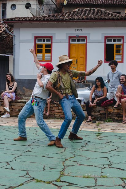 Cena de rua em Ouro Preto — Sant'Ana dos Aços